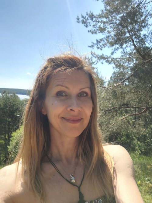 Mirosława Izabela Shine, Nauczyciel ekstrakompetencyjny.